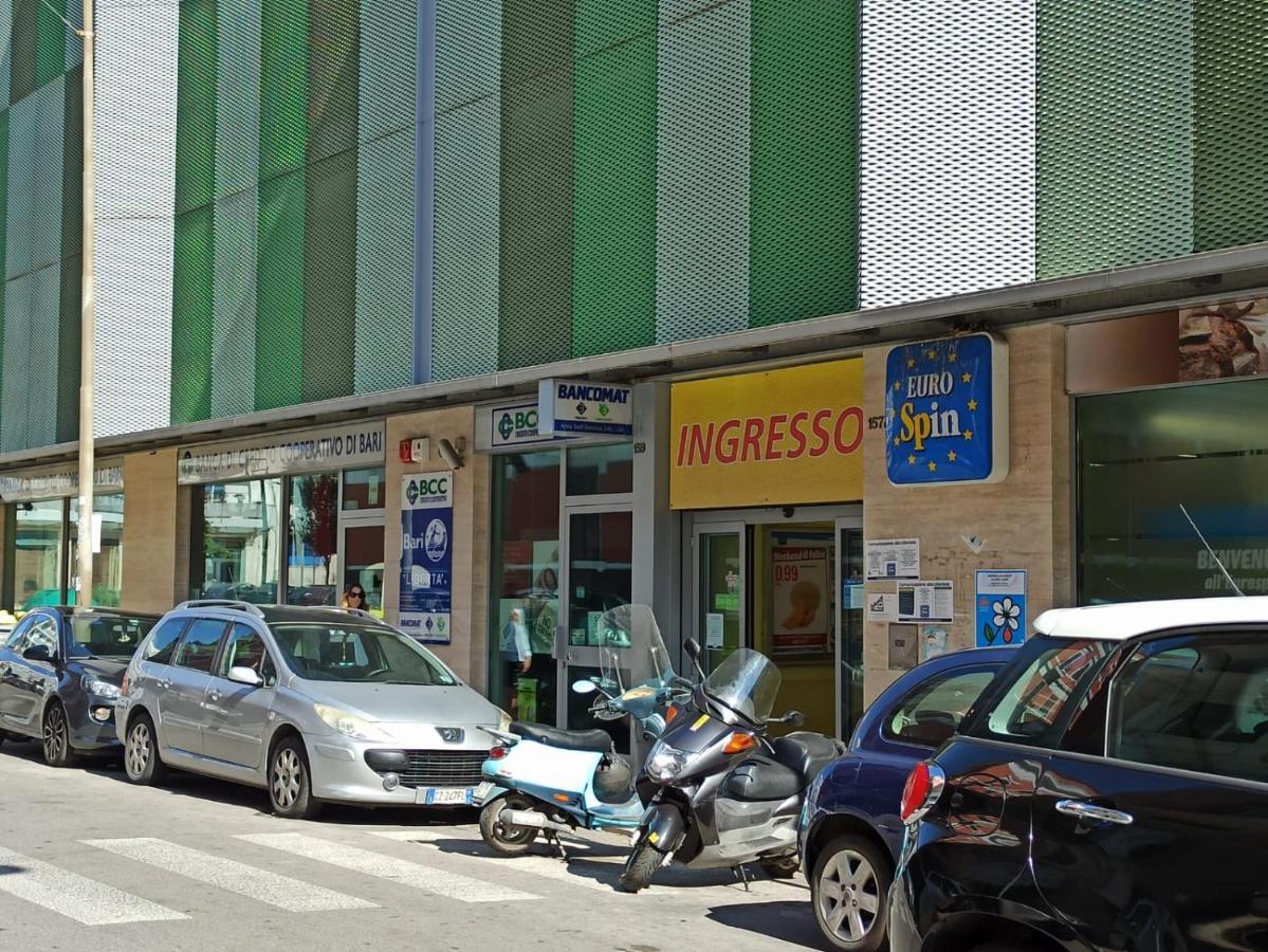 Holiday House Nel Cuore Di Bari Exterior foto