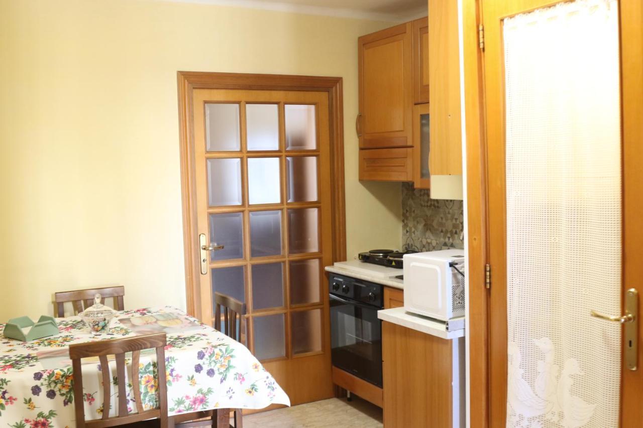 Holiday House Nel Cuore Di Bari Exterior foto
